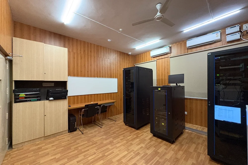 Server Room – image 2